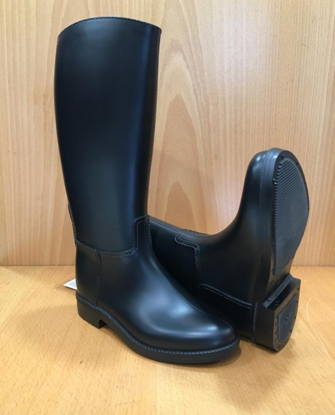 Bota caucho unisex LEXHIS, color negro - Main Image